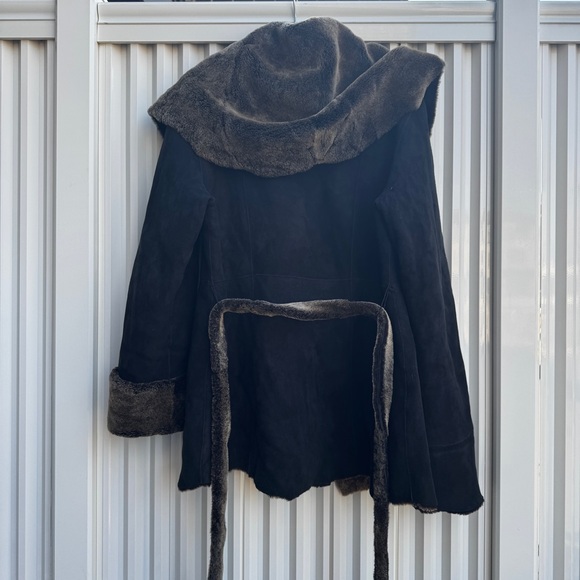 Overland Betty Shearling Sheepskin Coat Women’s 14-16 Black Hooded Urban Chic - Picture 8 of 13